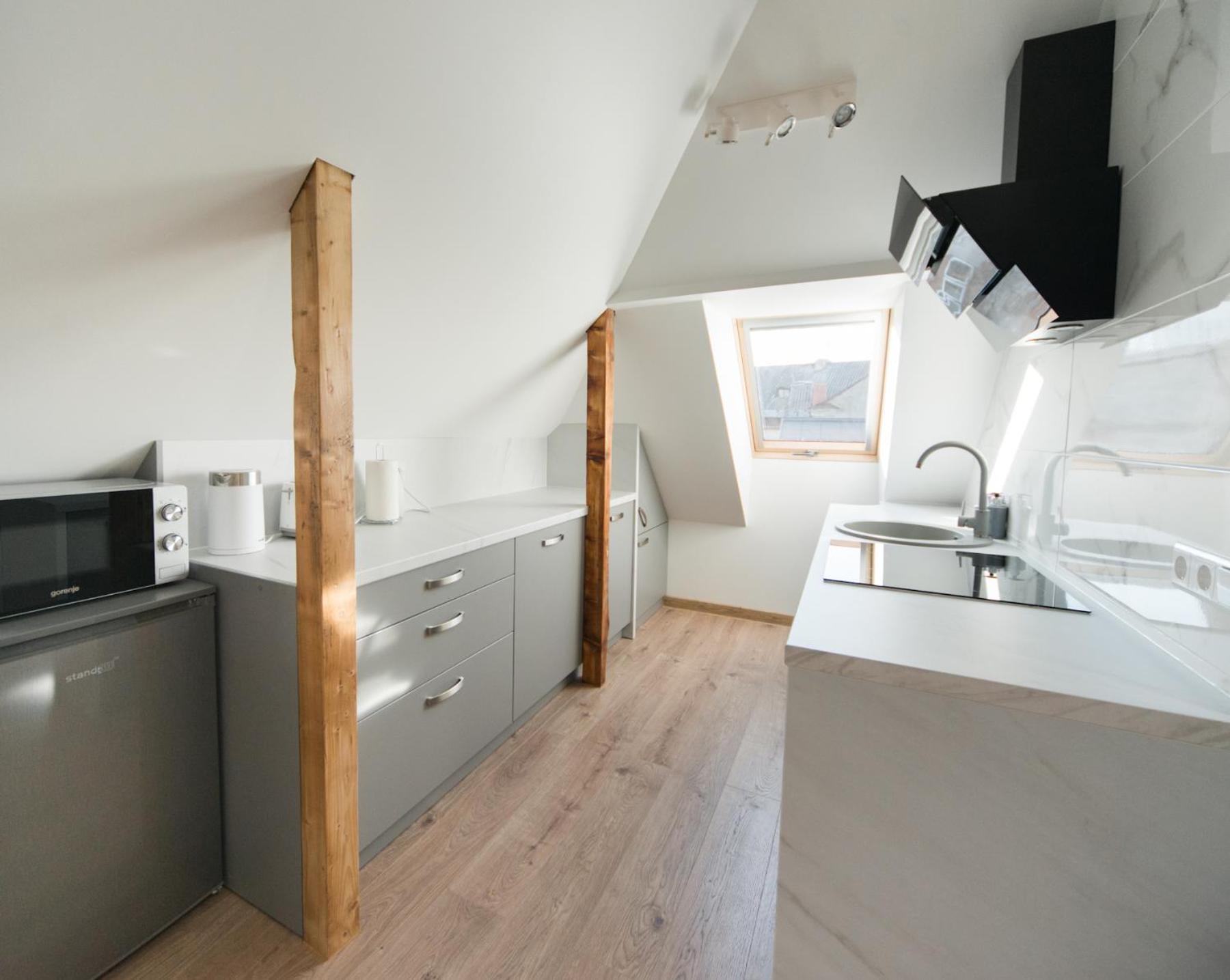 Petro Delux Apartments Kaunas Luaran gambar