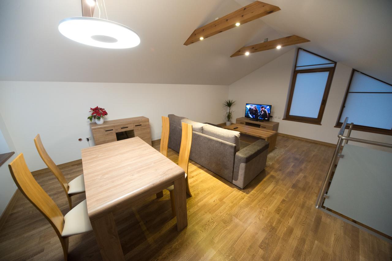 Petro Delux Apartments Kaunas Luaran gambar