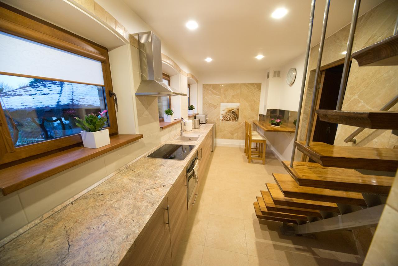Petro Delux Apartments Kaunas Luaran gambar